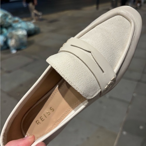 NEW REISS White Loafers - Picture 3 of 3